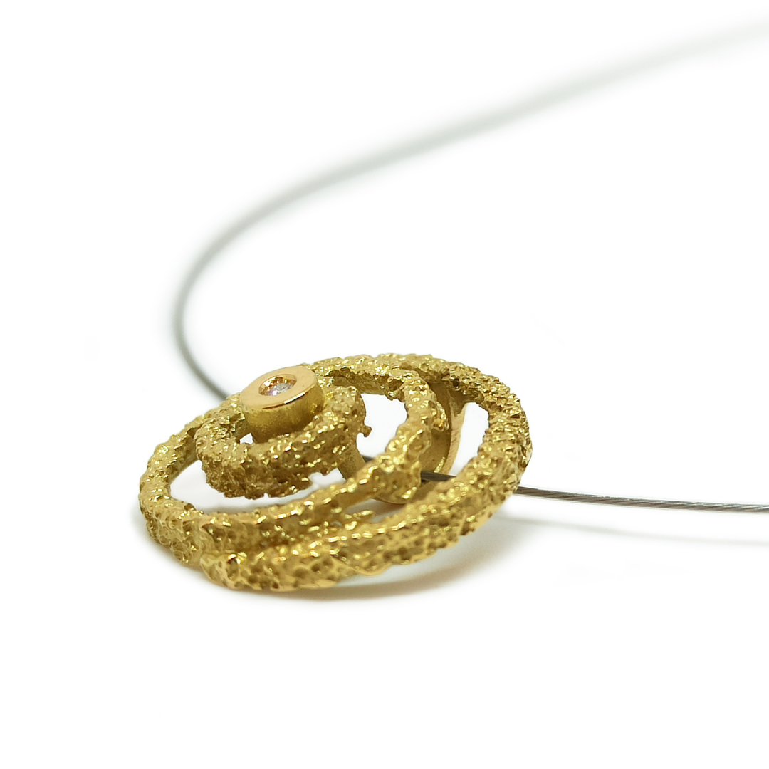 PENJOLL OR GROC TEXTURAT AMB DIAMANT 