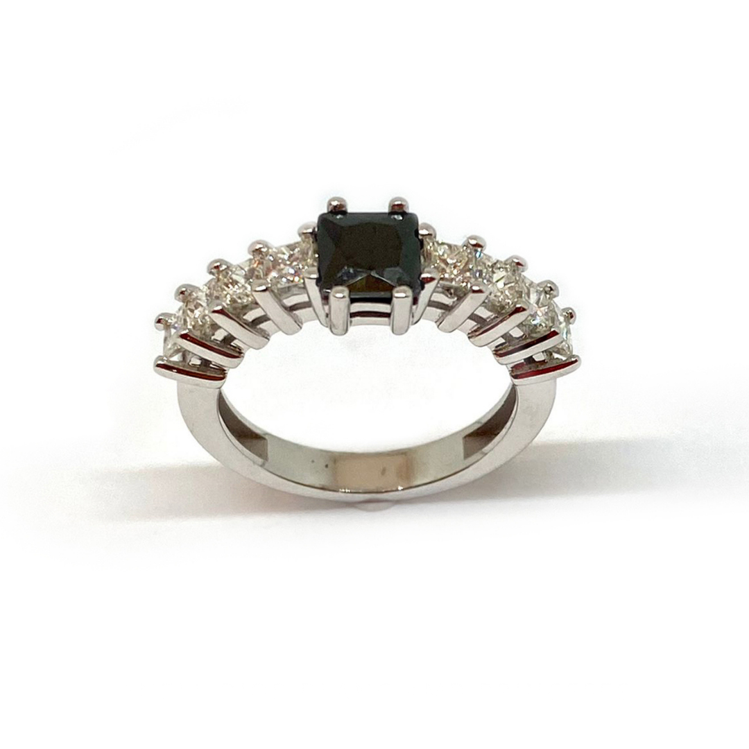 ANELL OR BLANC, SAFIR I DIAMANTS