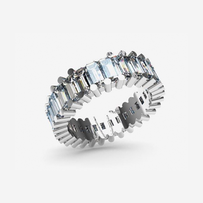 Anell or blanc i diamants baguette