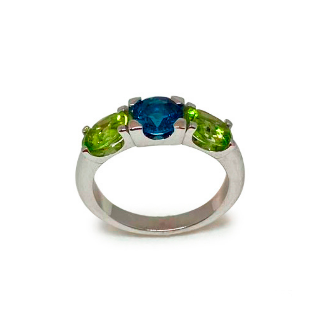 ANELL OR BLANCE, TOPÀS LONDON I PERIDOTS 