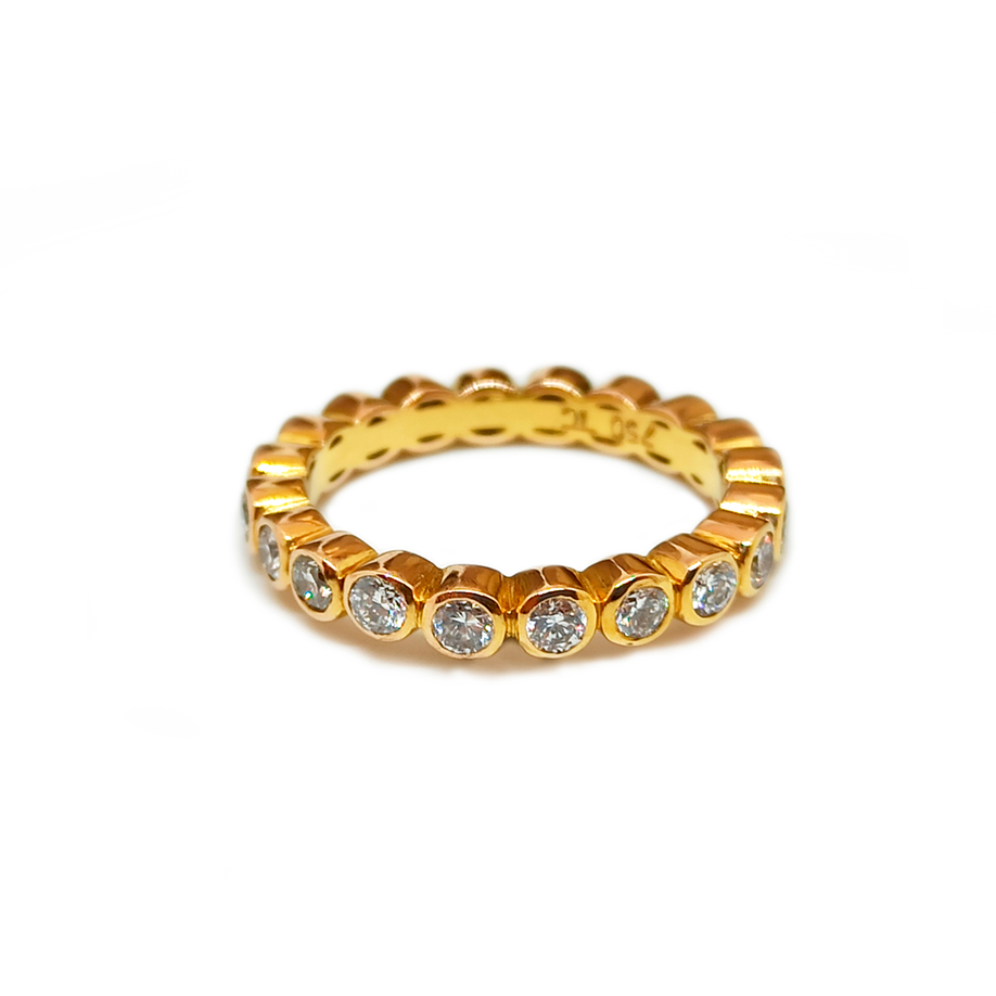 Alianza oro amarillo con diamantes